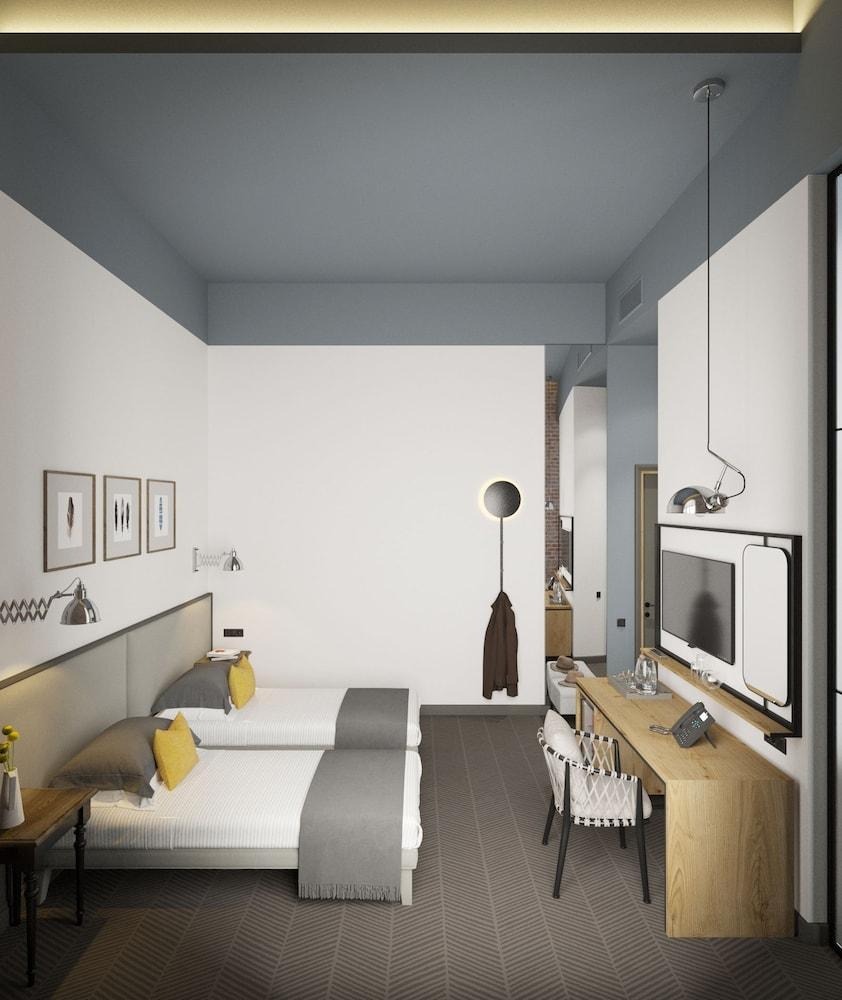 Ferenc Hotel & Restaurant Lviv Buitenkant foto