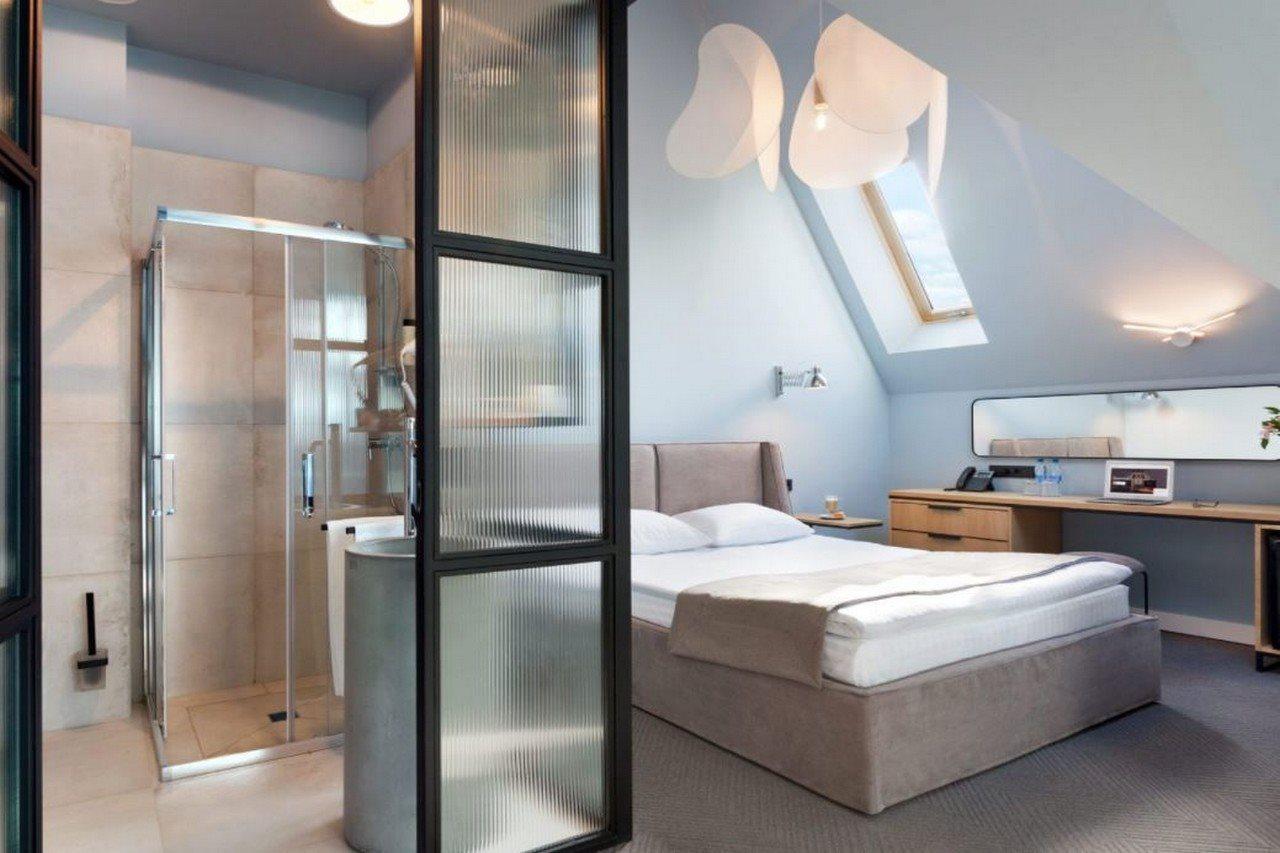Ferenc Hotel & Restaurant Lviv Buitenkant foto