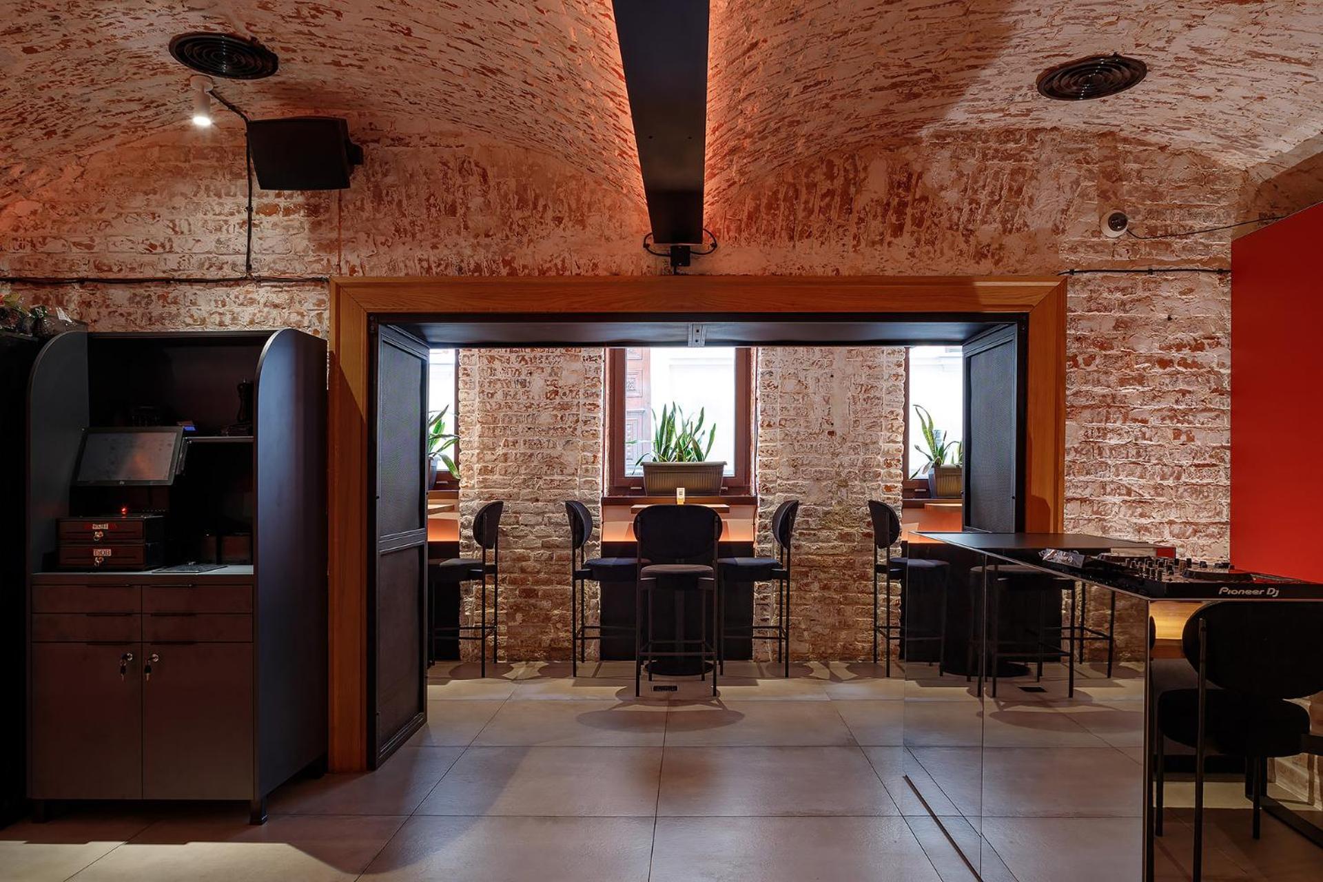 Ferenc Hotel & Restaurant Lviv Buitenkant foto